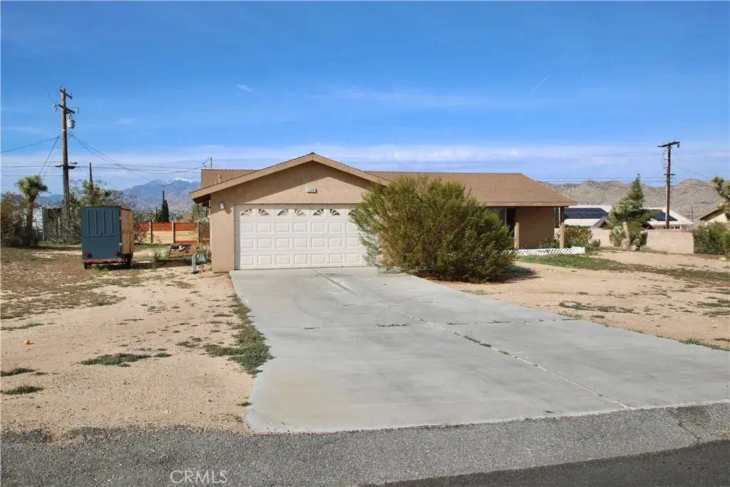 7536 Victoria, Yucca Valley