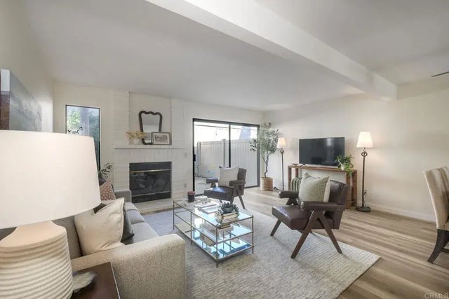 907 Hickory Court, Carlsbad