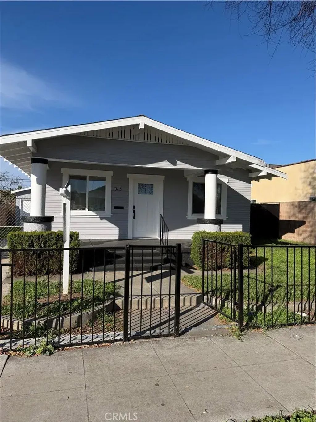 1305 E 17th, Long Beach
