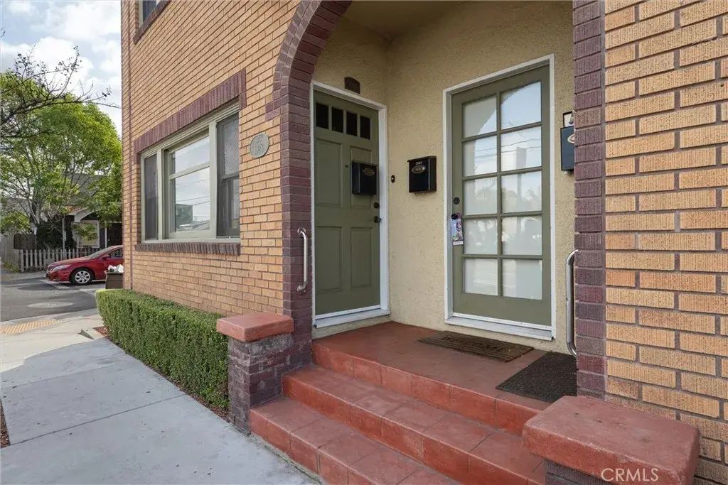 2546 E 10th, Long Beach