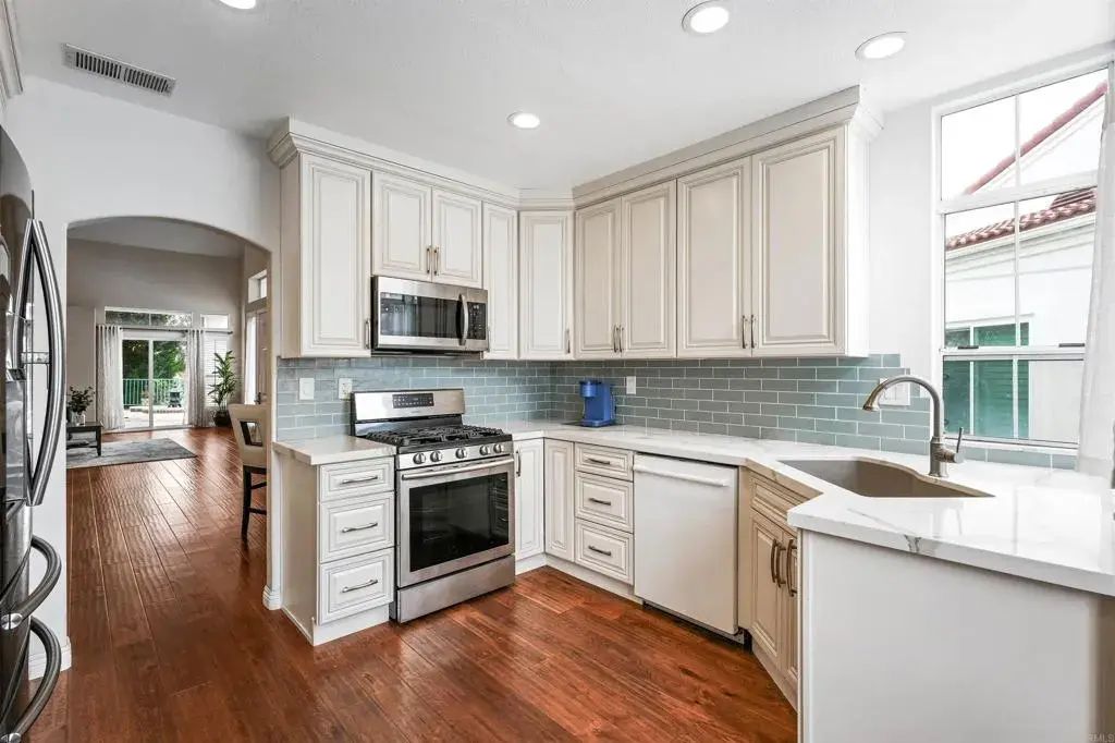 3315 Tripoli, Oceanside