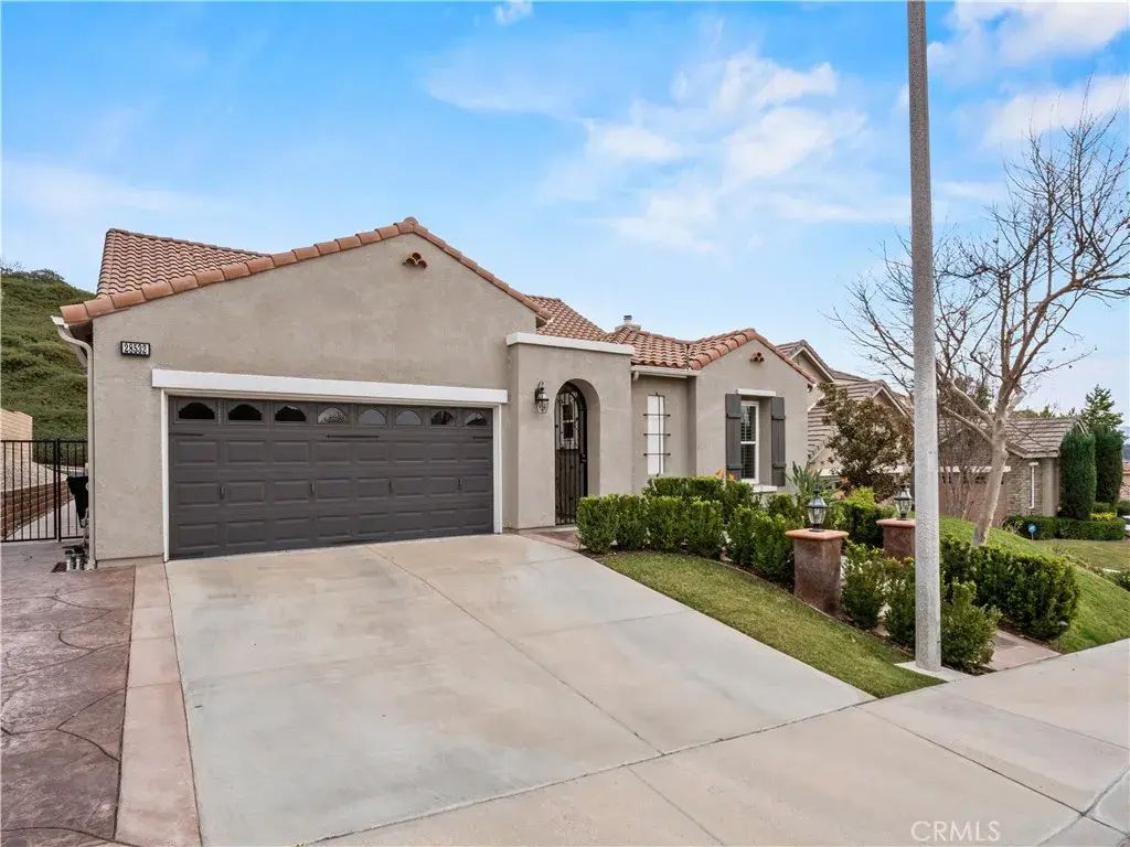 28532 Agajanian, Saugus