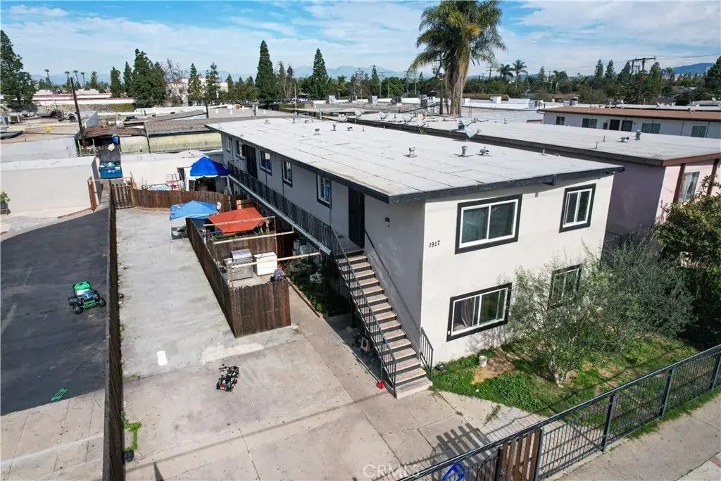 1917 W Myrtle, Santa Ana
