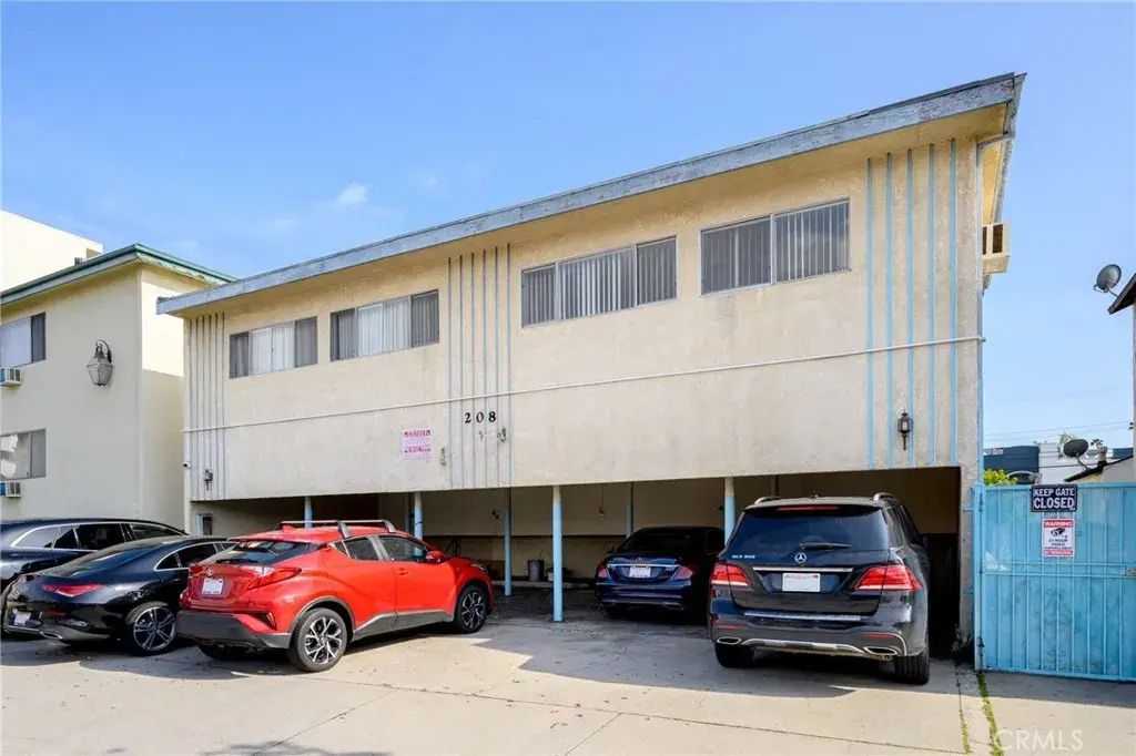 208 E Chevy Chase Drive 1, Glendale