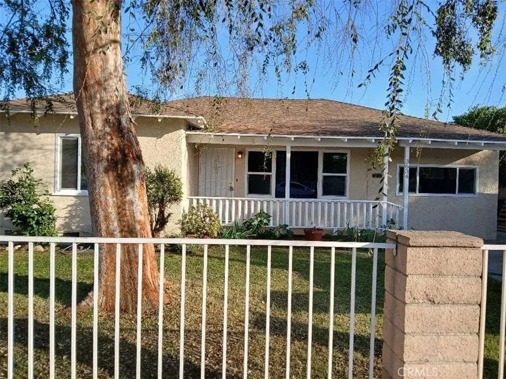 3634 Pioneer, Jurupa Valley