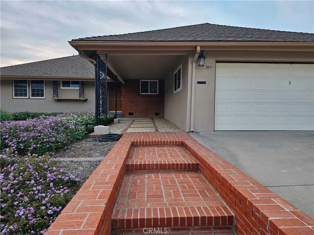 797 La Grange, Newbury Park