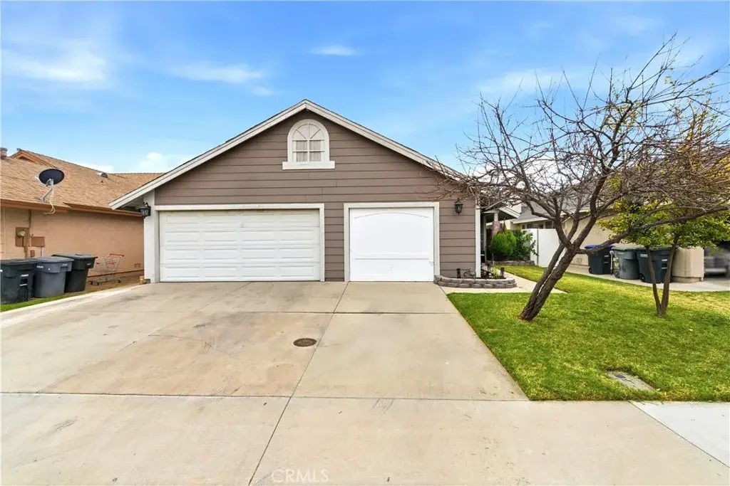 2536 Slew Of Gold Court, Perris