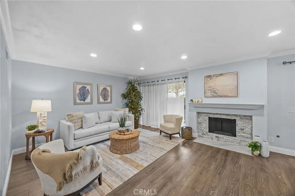 2504 E Willow Street 101, Signal Hill