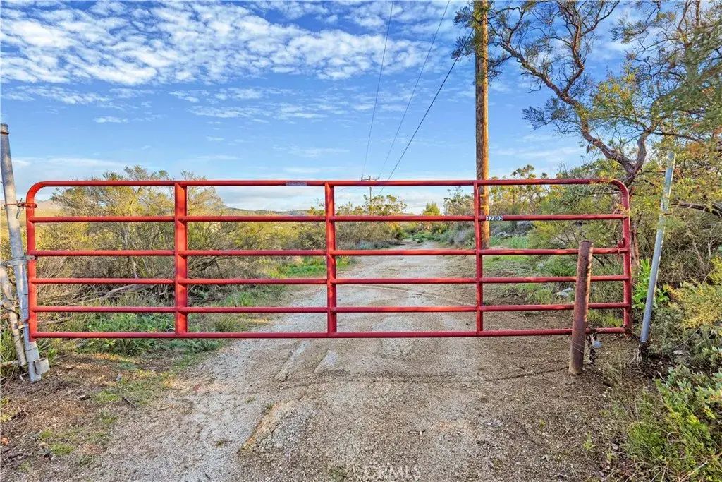 32805 Red Mountain, Hemet