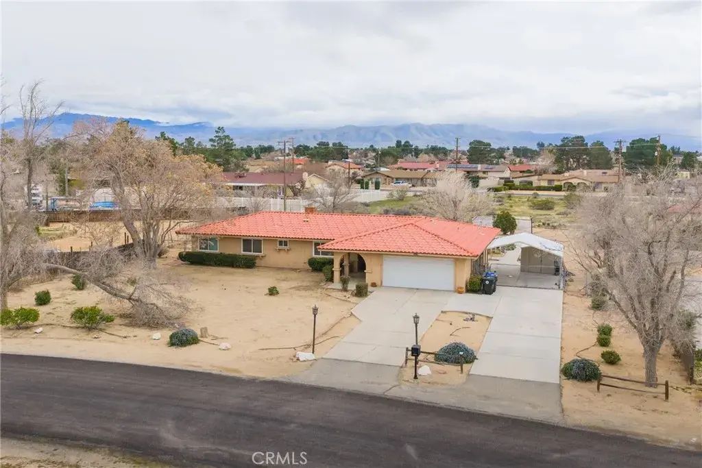 19629 Oneida, Apple Valley