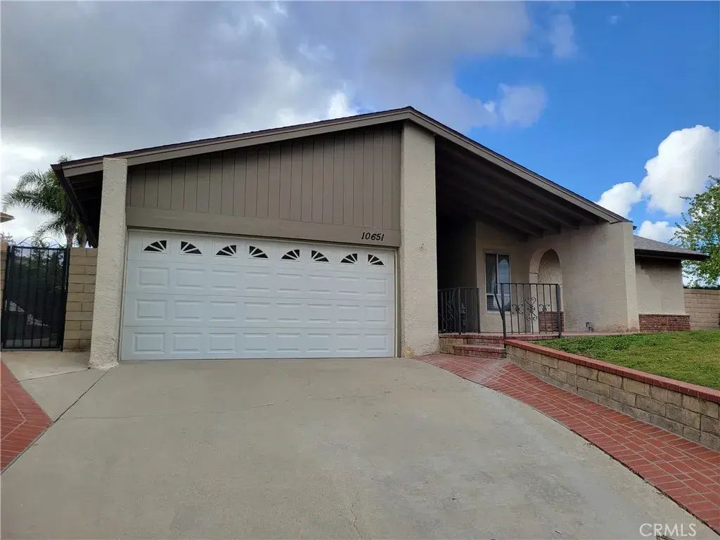 10651 Baton Rouge Place, Porter Ranch