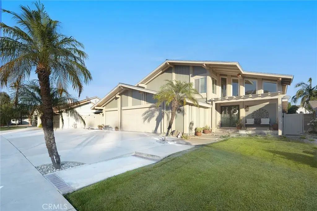 2244 W Beverly Drive, Orange