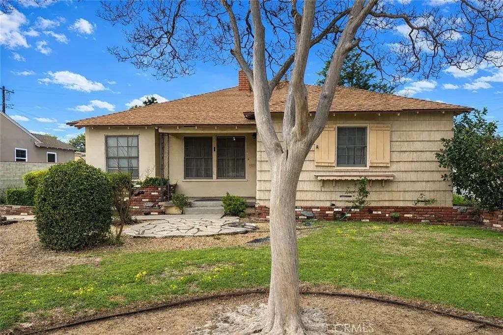 401 S Myrtlewood, West Covina