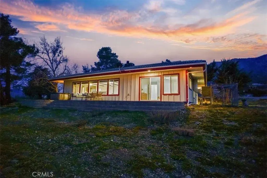 27811 Jubilee Run Rd, Juniper Hills