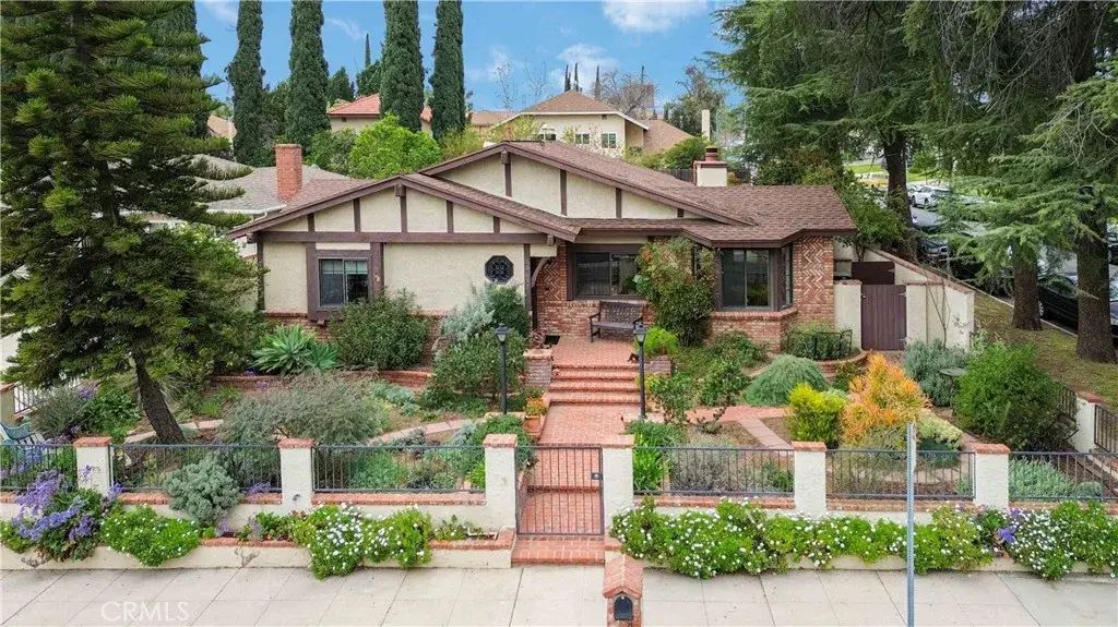 10637 Yarmouth, Granada Hills