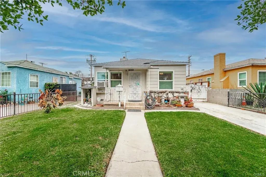 10439 Stanford Avenue, South Gate