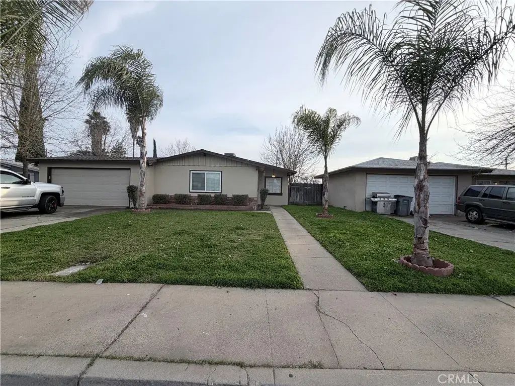1640 E 27th, Merced