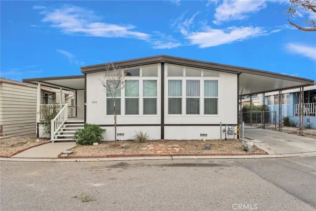15252 Seneca 241, Victorville