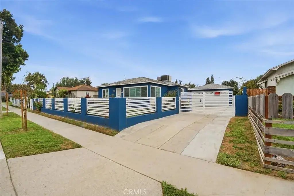 13827 Fairlock Ave, Paramount