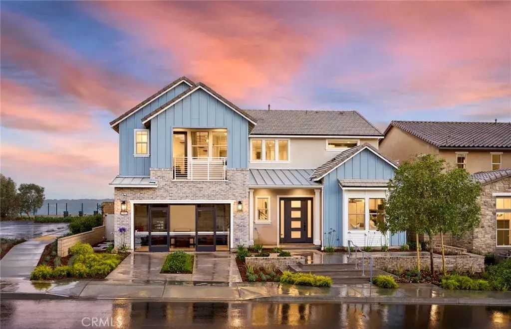 11808 Canoga Avenue, Chatsworth