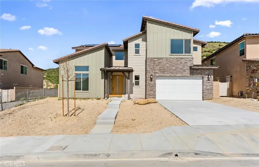 11838 Canoga Avenue, Chatsworth