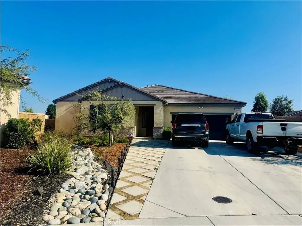 9401 Venetian, Jurupa Valley