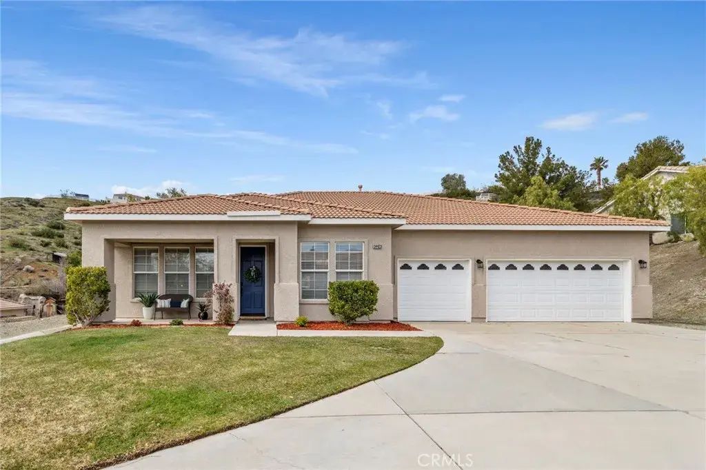 34423 Desert, Acton
