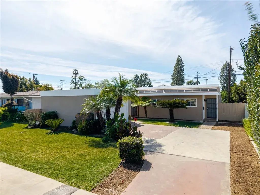 13814 Mystic Street, Whittier