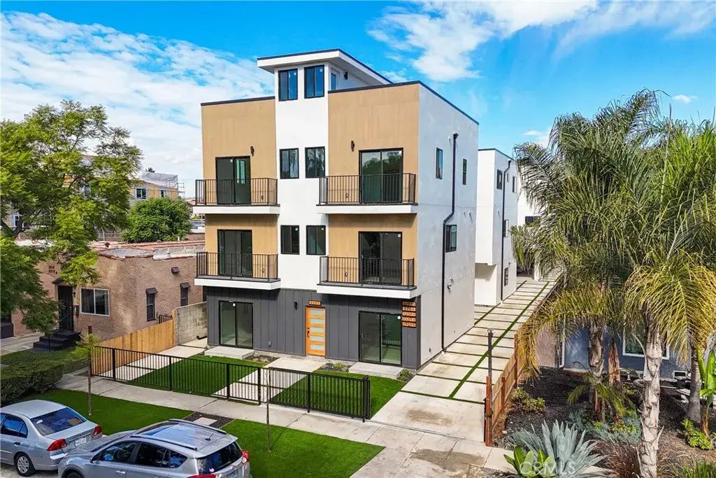 5209 W 20th Street A, Los Angeles