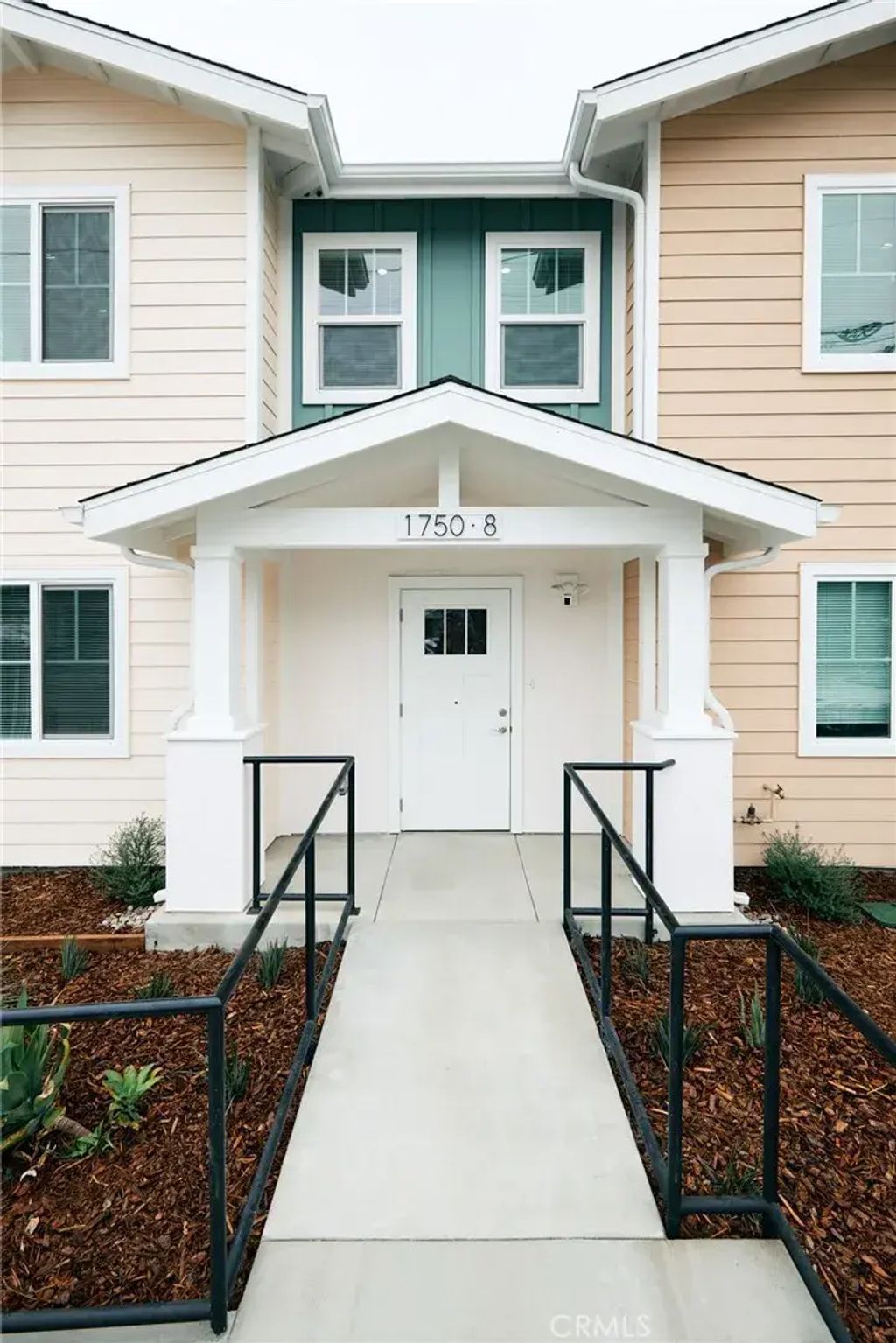 1750 E 63 Street 8, Los Angeles