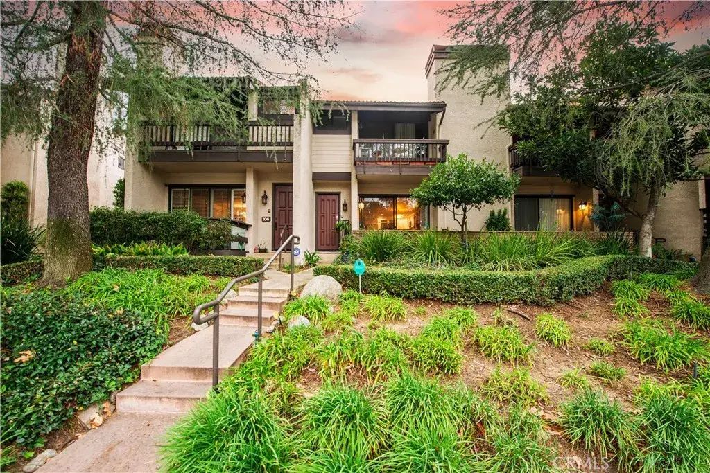 5711 Owensmouth 107, Woodland Hills