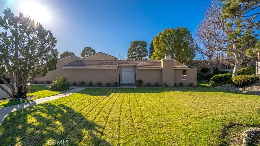 1185 Mountain Gate, Upland