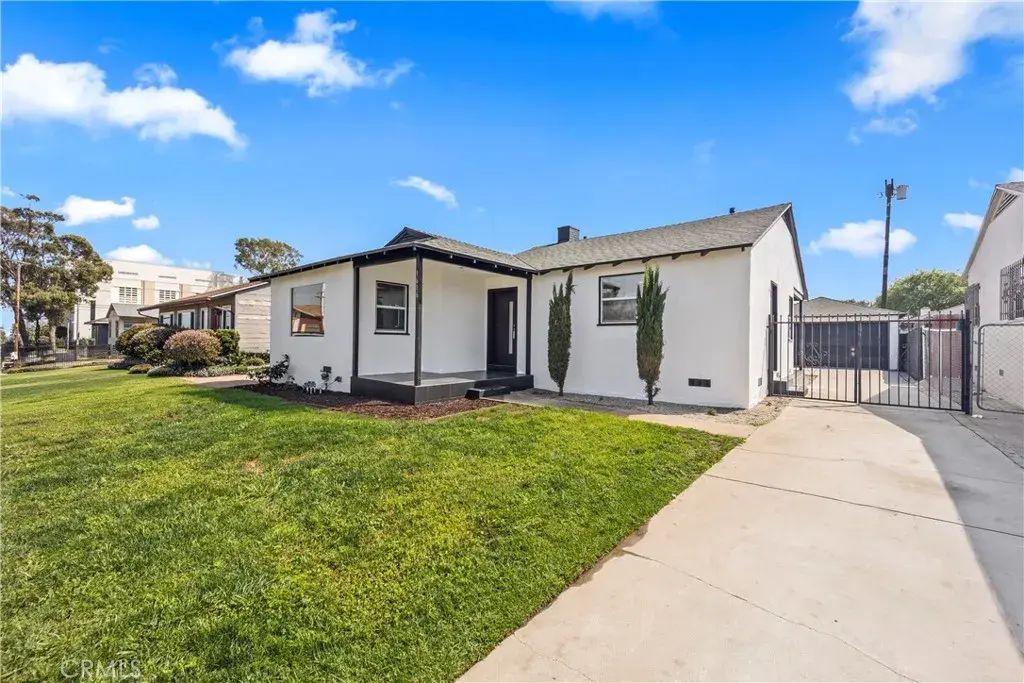 1616 W 108th, Los Angeles