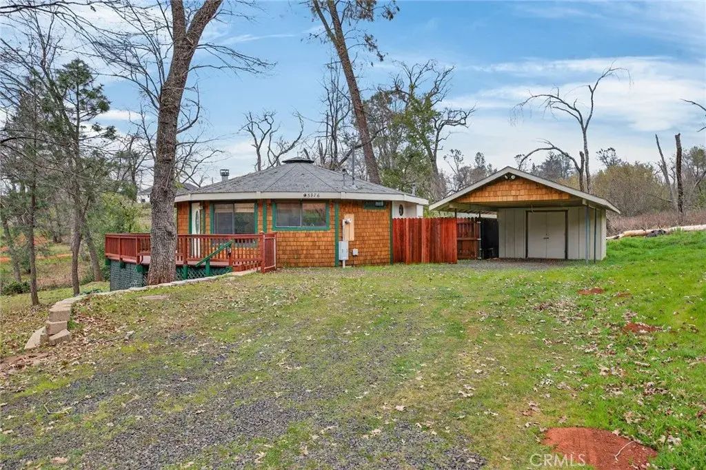 5976 Another Lane, Paradise