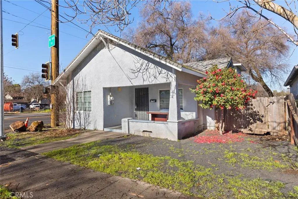 1048 W 5th, Chico