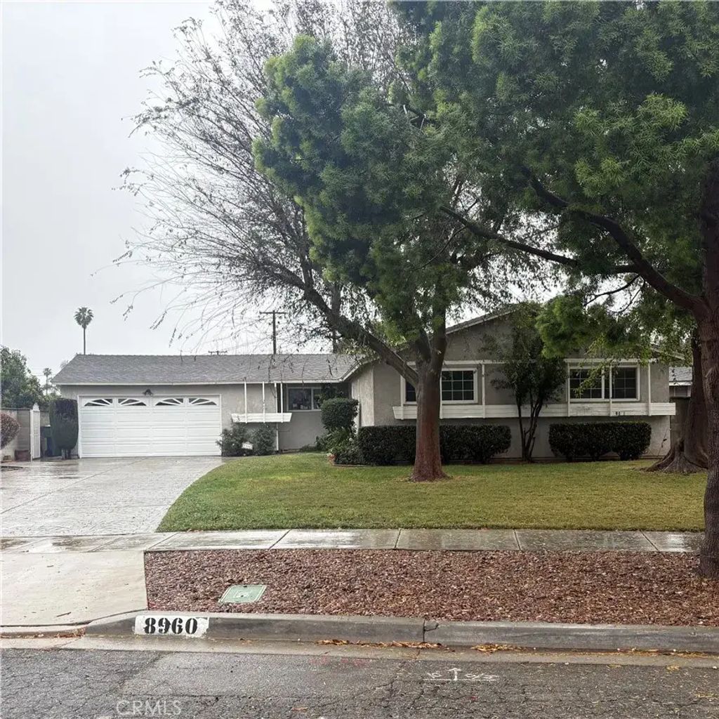 8960 Delano, Riverside