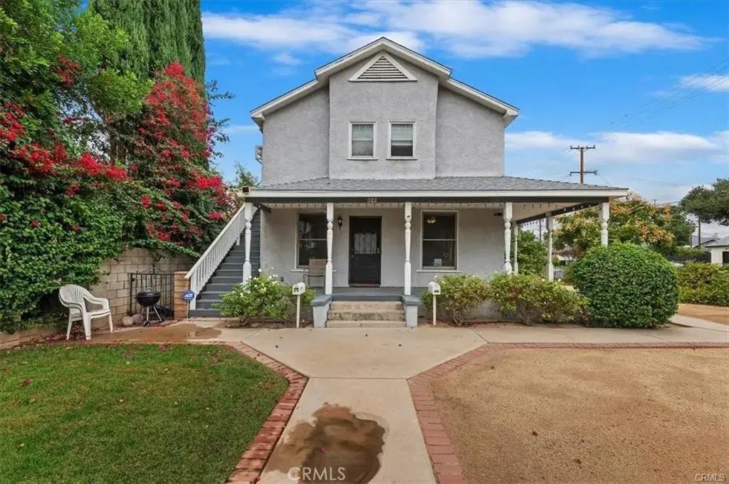 323 E Colton, Redlands