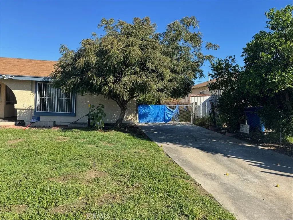 1285 E Kingsley, Pomona