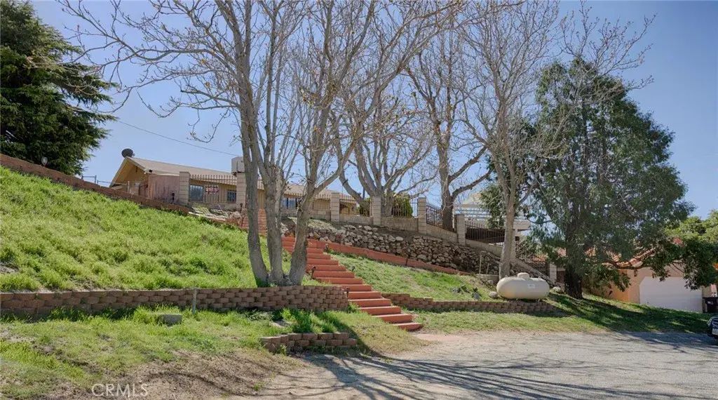 43134 Peek A Boo Road, Lake Hughes