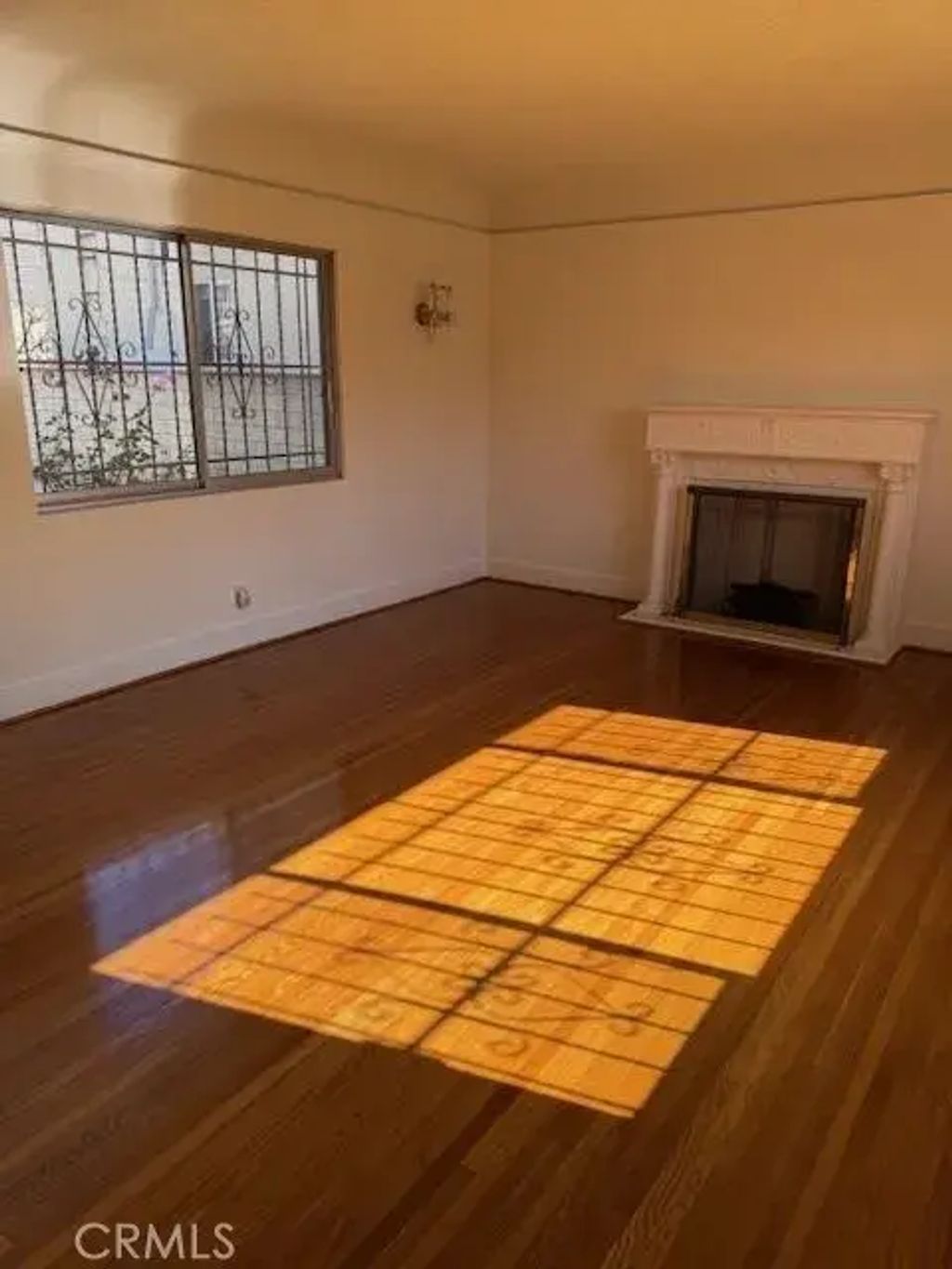 5015 Franklin Avenue, Los Angeles