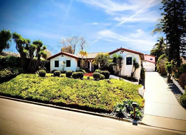 2241 California Street, Oceanside