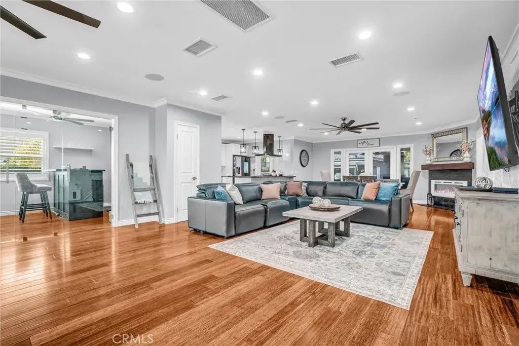 4601 Pepperwood, Long Beach