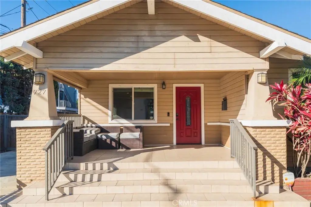 727 Gaviota Avenue, Long Beach