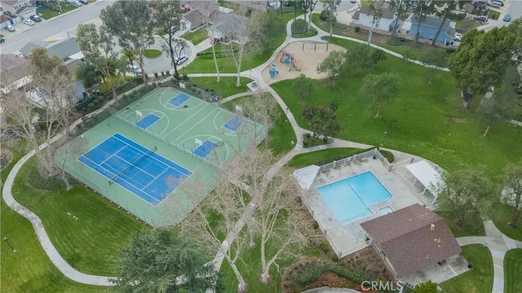 3917 Yellowstone Circle, Chino