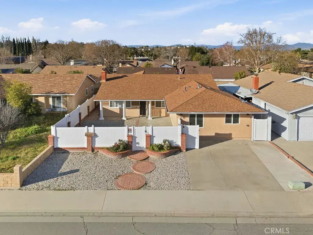 24305 Wabuska, Newhall