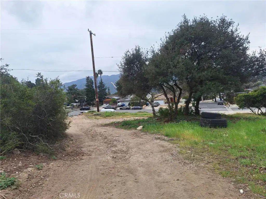 10157 Durkee, Tujunga