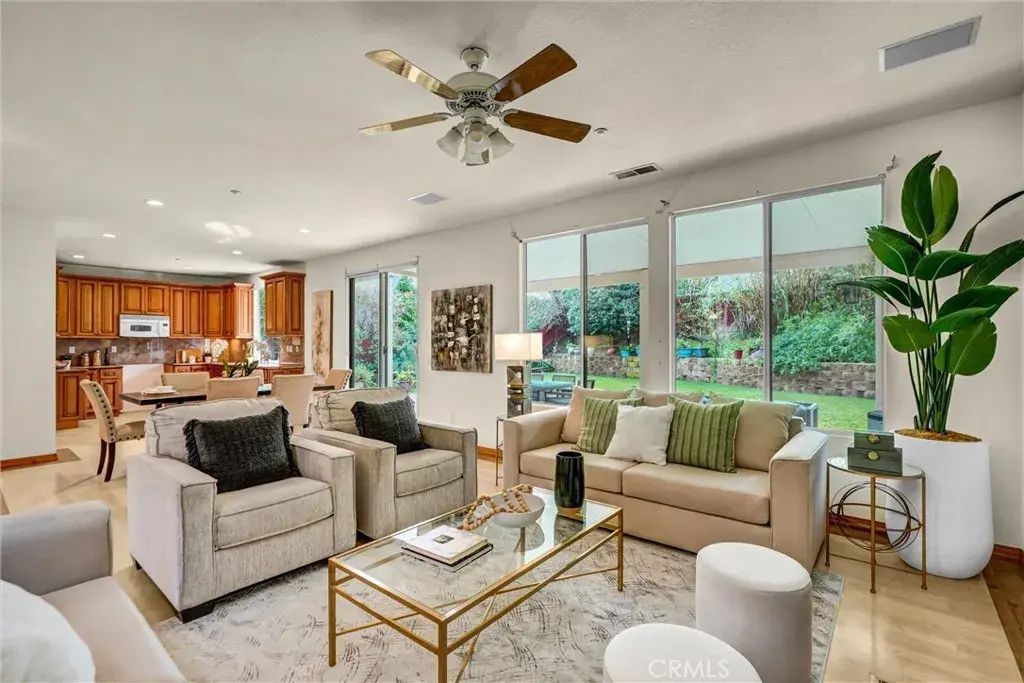 15155 Trail View Court, Sylmar