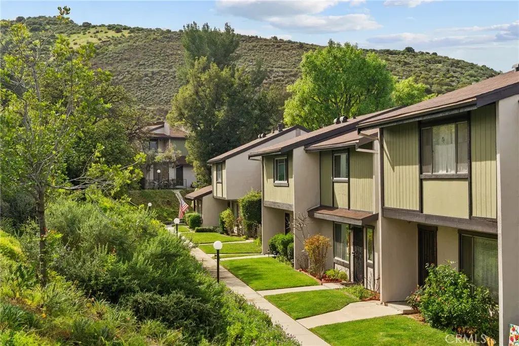 8784 Wyngate, Sunland