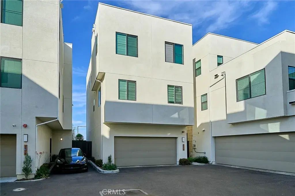 2174 Pearl Walk, Gardena
