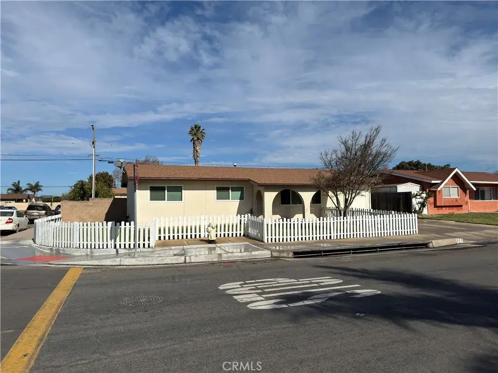 971 W Harding, Santa Maria